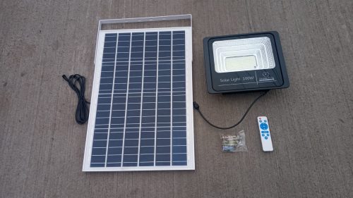 Proyector LED SMD Solar ECO 100 watt IP67 Luz Fría (100w) photo review