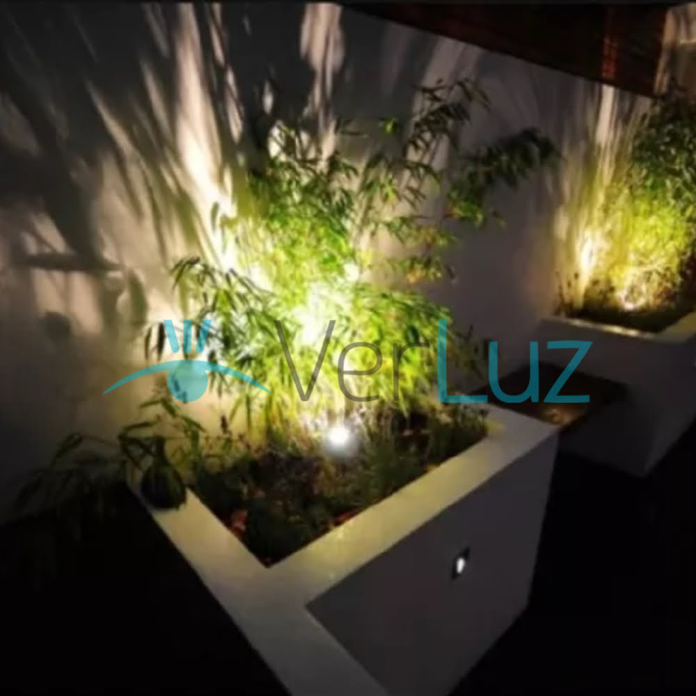 Foco LED Estaca