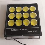 Proyector LED COB Cono 600 watt IP66 Frío 6.000 °K (5.400w) photo review