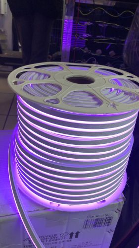 Cinta LED Neón Flexible Diez Colores 220 Volt 7 watt/metro 180° IP67 (60w) photo review