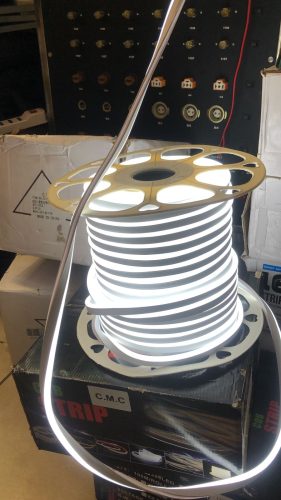 Cinta LED Neón Flexible Diez Colores 220 Volt 7 watt/metro 180° IP67 (60w) photo review
