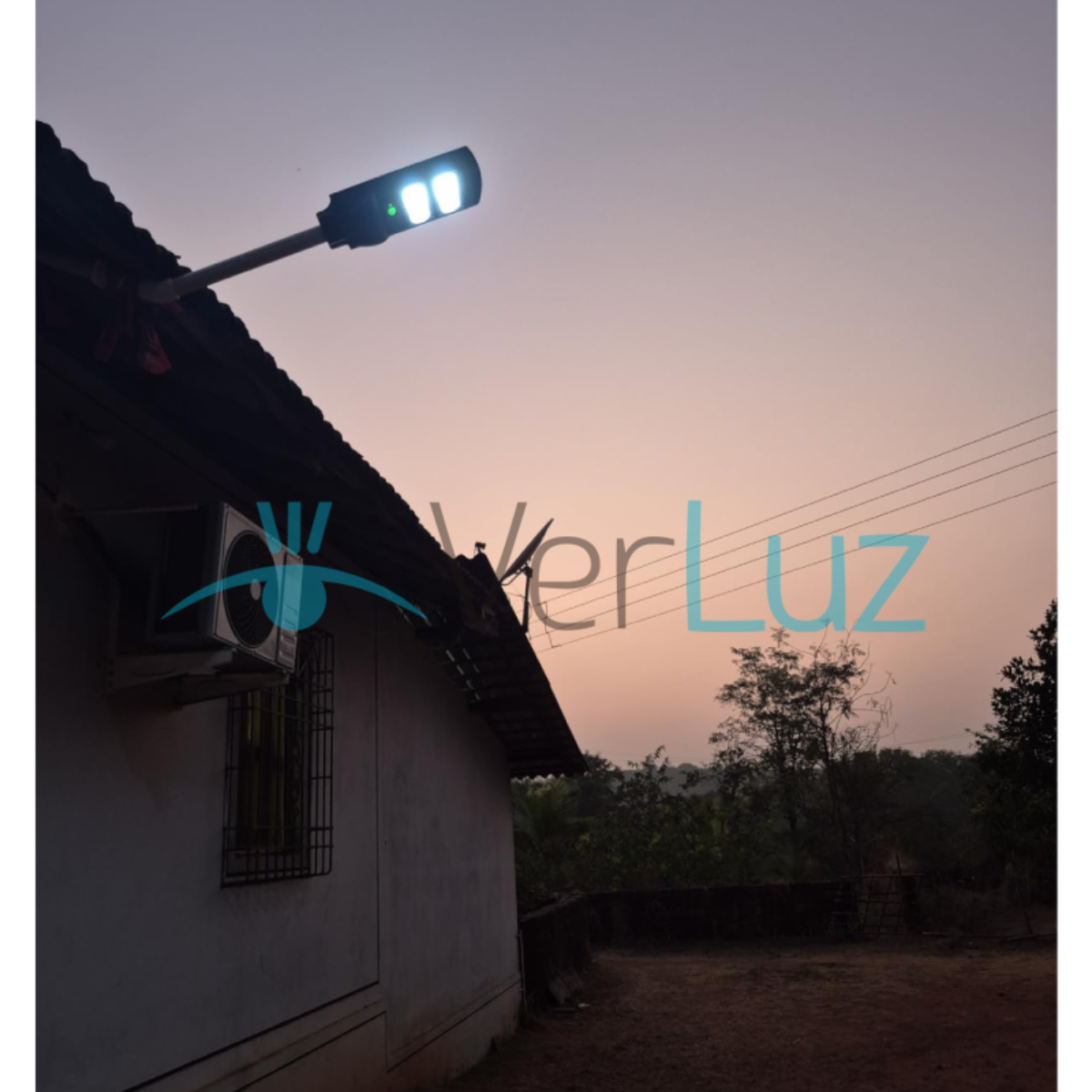 Foto1_Luminaria_Vial_LED_SMD_100w_Luz_Sensor_IP65_Fría_VerLuz