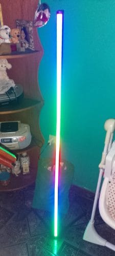 Tubo LED T8 Neón RGB 18 watt 120 cm IP20 con Pedestal (160w) photo review