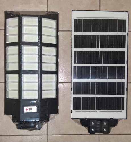 Luminaria Vial Solar LED 1.800 watt Sensor Movimiento IP66 Luz Fría (1.800w) photo review